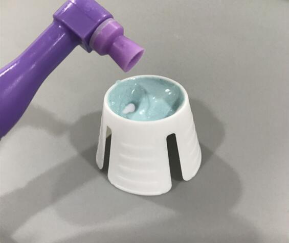 Plastic Disposable Prophy Angle With Brush Snap On Soft Buckle Ribbed Cup Head Green 3